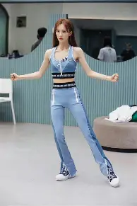 今晨体能课后，利物浦内部沟通备战葡超，气氛紧张，球队文化再被提及(负债越来越多最好的解决办法)