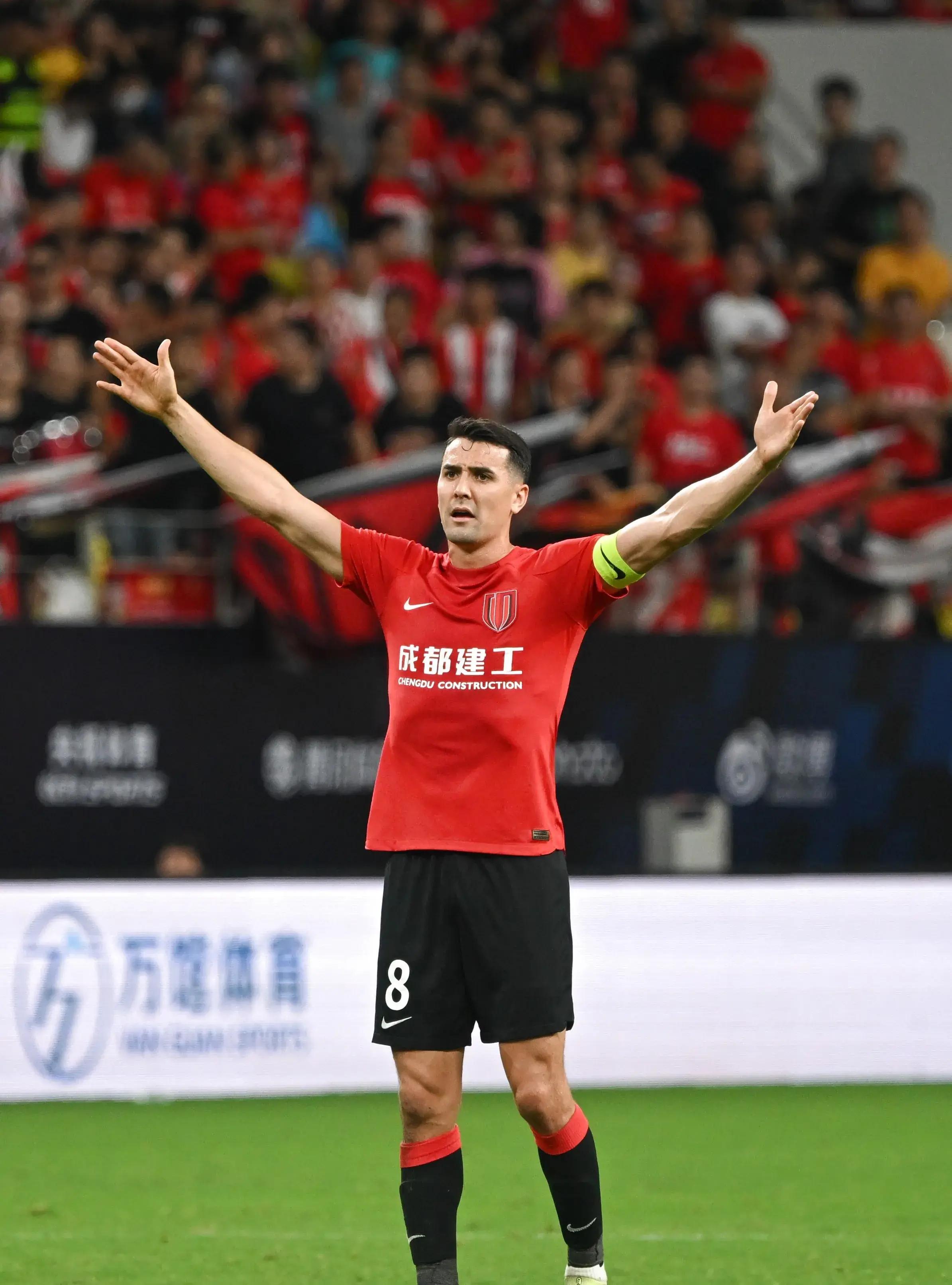 九游登录入口-清晨体能课后；利物浦主帅复盘备战葡超；压力陡增；球队文化再被提及(短线无敌副图指标源码)