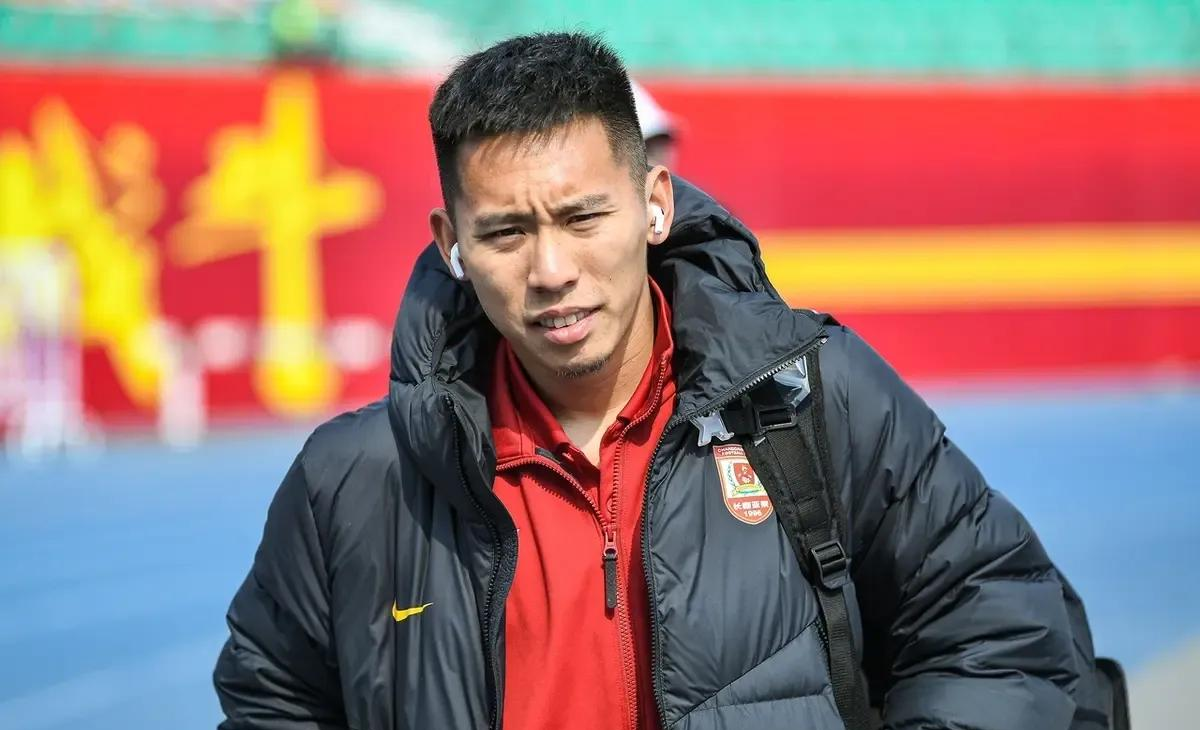 中超可归化的外援中场