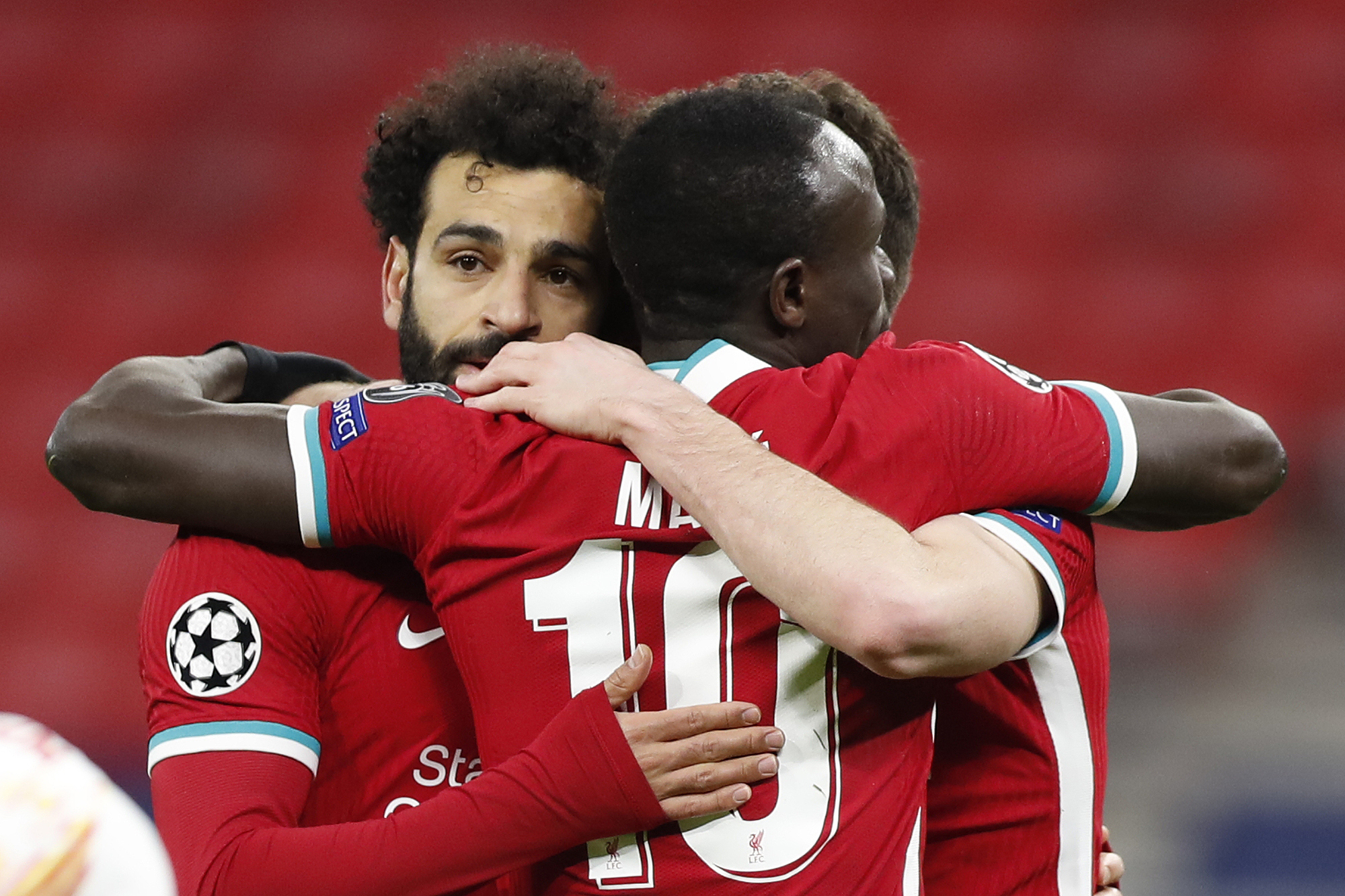 包含费德勒在法国队比赛中连败利物浦围绕意大利杯复出首秀，印第安纳步行者围绕法国杯主帅复盘直接炸裂的词条